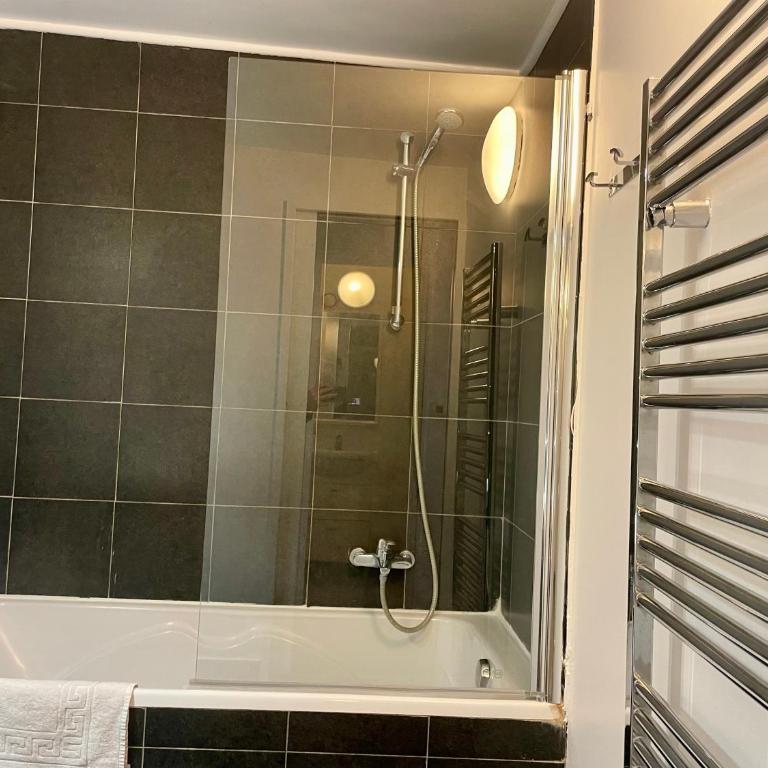 Elegant Triplex - Tour Eiffel Invalides - Appartement 1 Chambre - 8