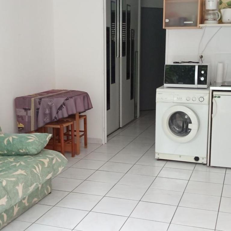 2P en RDJ dans résidence avec piscine et tennis, proche Cannes et commodités - Appartement 1 Chambre - 4