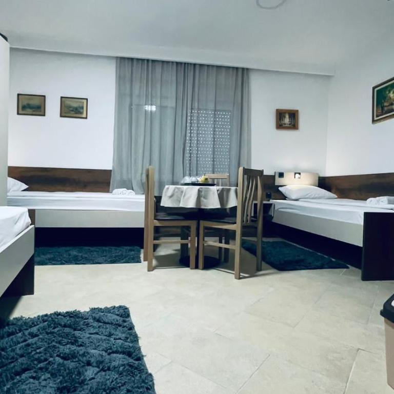 Kollar D Guest House - Prenoćište ROOMS - Classic Triple Room - 7
