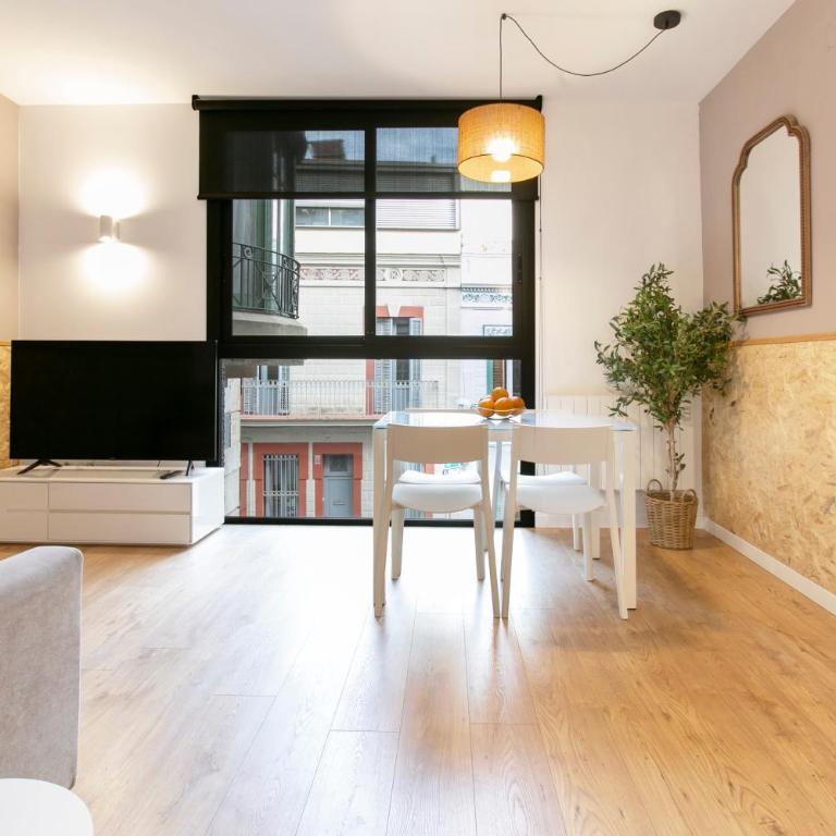 Chic and Modern Apartments in Gracia - One-Bedroom Apartment - 7
