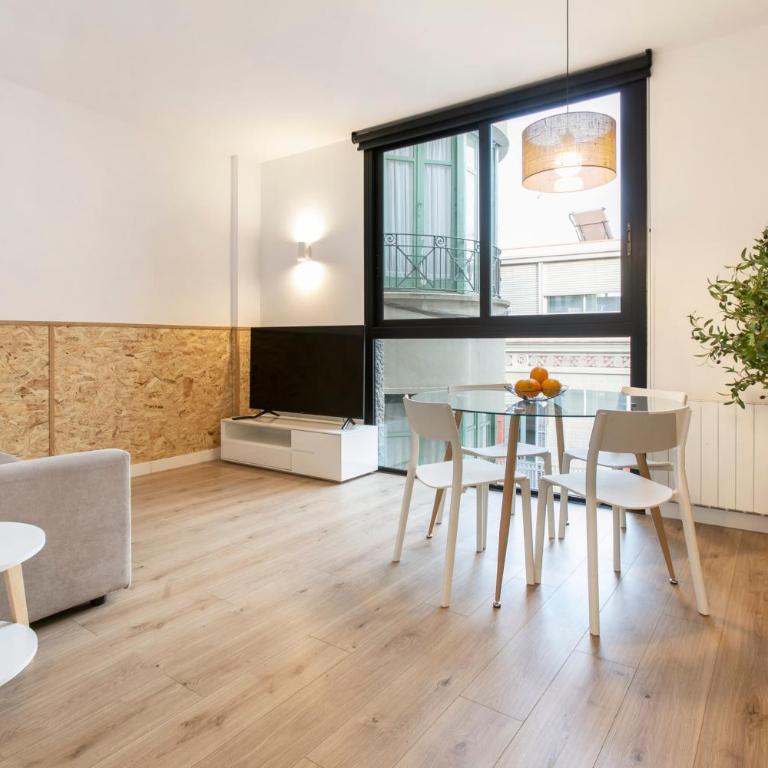 Chic and Modern Apartments in Gracia - One-Bedroom Apartment - 6