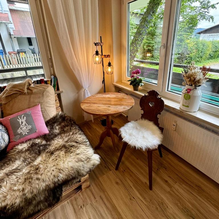 ZUR GLÜCKLICHEN GAMS - Alpine Boutique Apartment - Apartment mit 2 Schlafzimmern und Balkon - 19