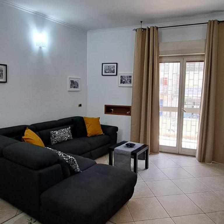 Paradiso sul mare - Appartamento con 2 Camere da Letto e Balcone - 3