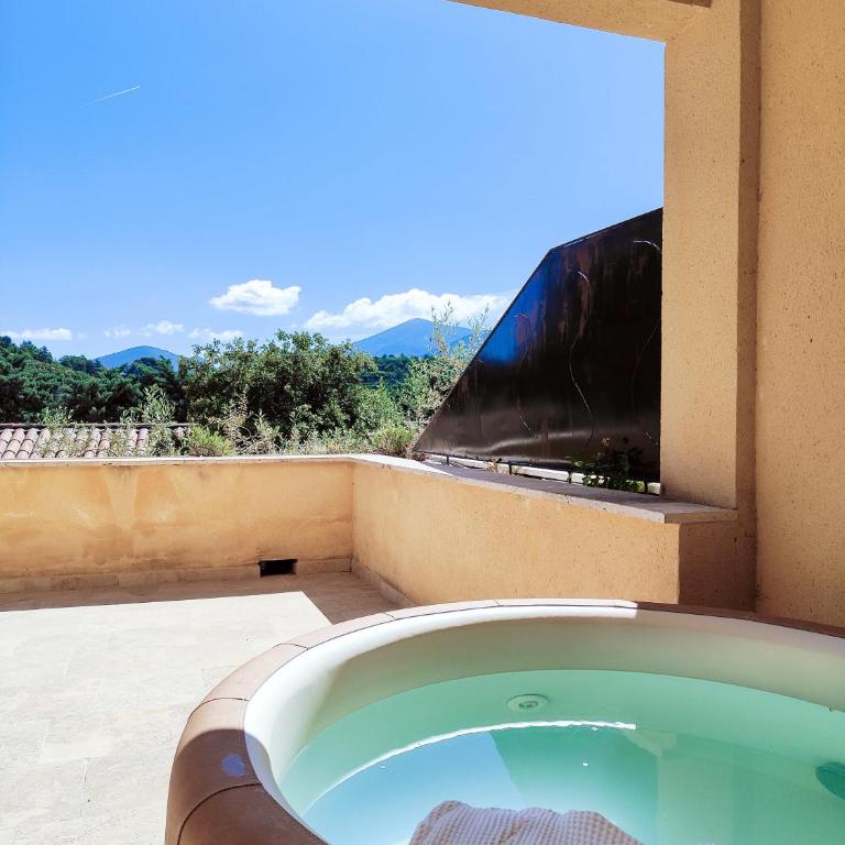 Clos Saint-Michel Resort & Spa - Suite Deluxe avec Jacuzzi - 2