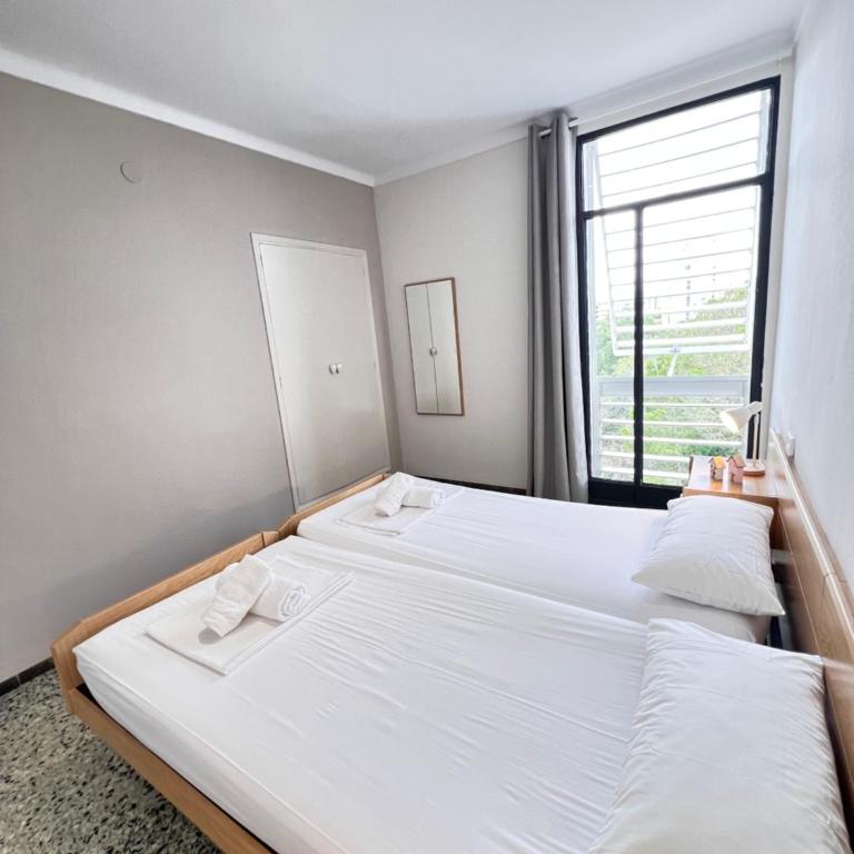 3 room apartment, 500m to beach, swimming pool, nice terrace - Three-Bedroom Apartment - 27
