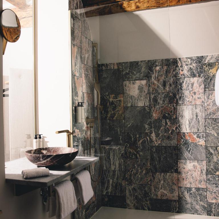 Kai 36 - Hotel zwischen Fels und Fluss - Standard Doppelzimmer - 9