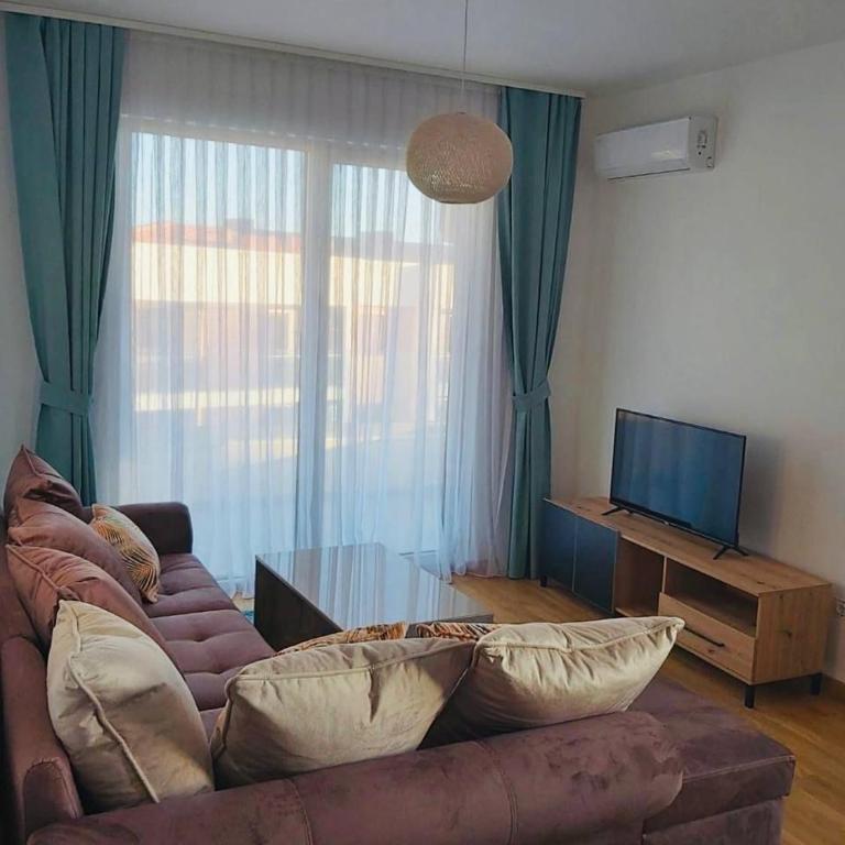 WOW Apartman Becici - Two-Bedroom Apartment - 2