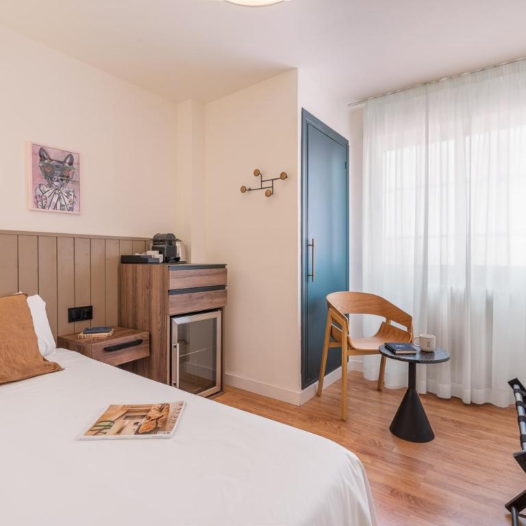 Granada Suites by Olala Homes - Single Room - 2