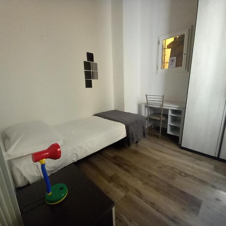 Cavour 46 Second - Appartamento con 2 Camere da Letto - 7