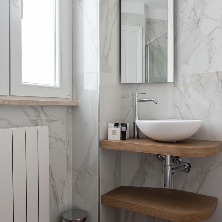 Appartamento con 2 camere e 2 bagni -San Giovanni- - Two-Bedroom Apartment - 16