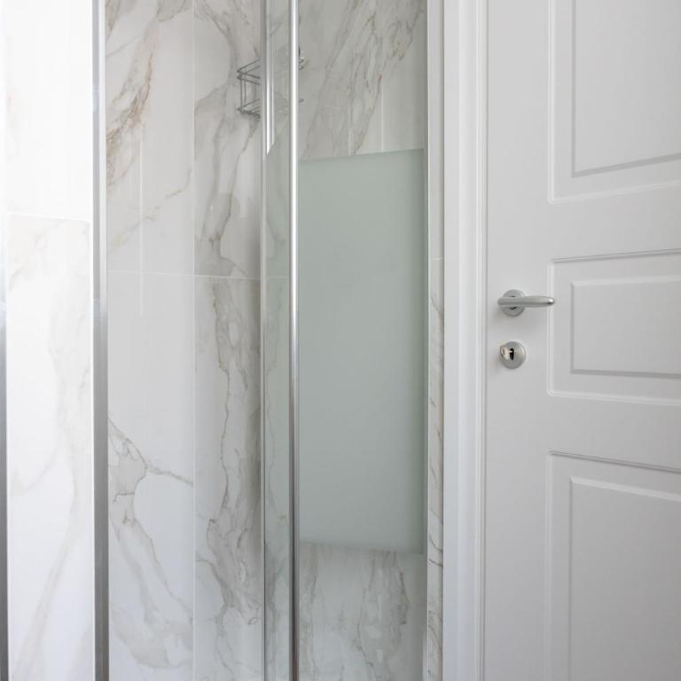 Appartamento con 2 camere e 2 bagni -San Giovanni- - Two-Bedroom Apartment - 29