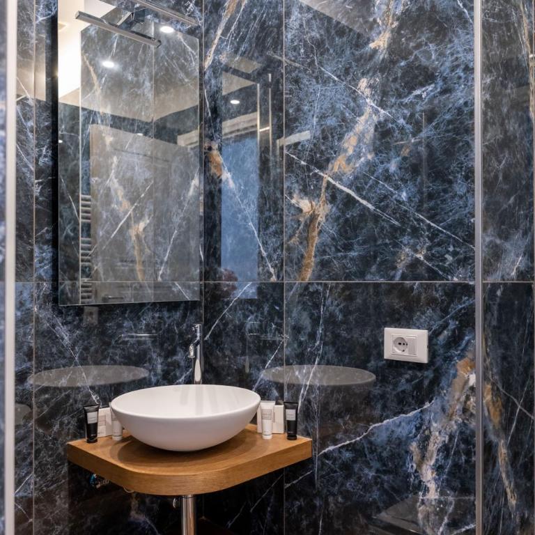 Appartamento con 2 camere e 2 bagni -San Giovanni- - Two-Bedroom Apartment - 9
