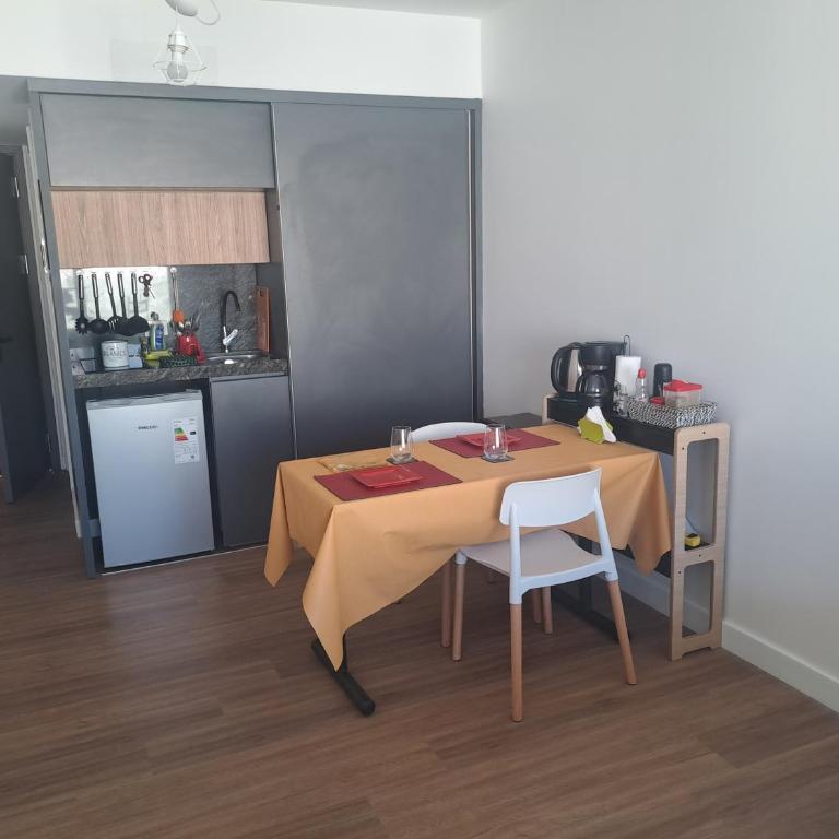 Belgrano, cerca de River, Barrio Chino y del subte, balcón, piscina y WiFi - Apartamento de 1 dormitorio - 61