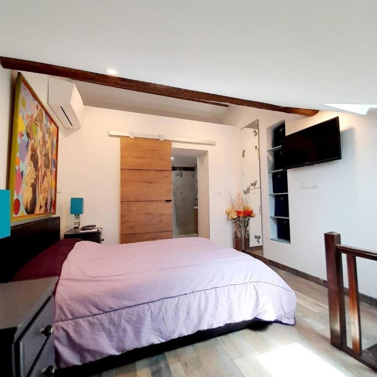 Holiday à Hyères plage repos balade sport mer bleu - One-Bedroom Apartment - 2