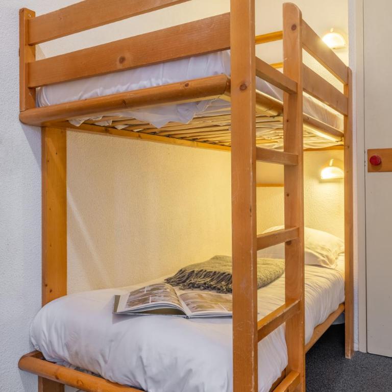 Résidence Pierre & Vacances Le Peillon - Appartement 1 Chambre avec Coin Nuit dans Alcôve et Balcon (6 Personnes) - Vue sur la Vallée - 4