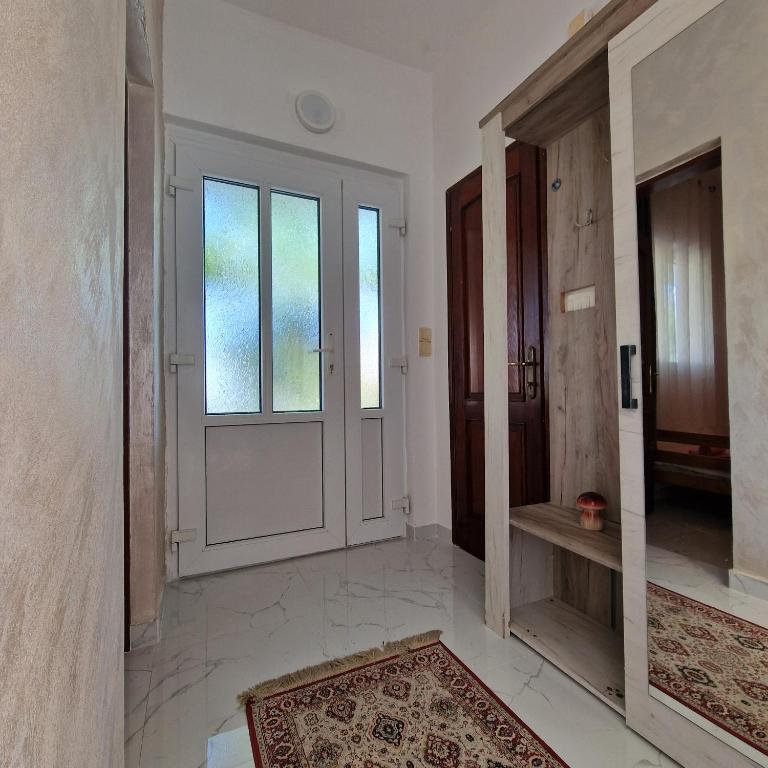 Apartmani Vlahović - Studio Apartment - 8
