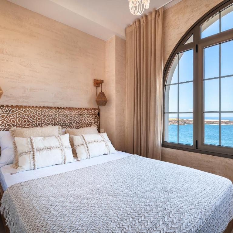 Bahía Apartments - One-Bedroom Deluxe Apartment with Veranda and Ocean View - 17