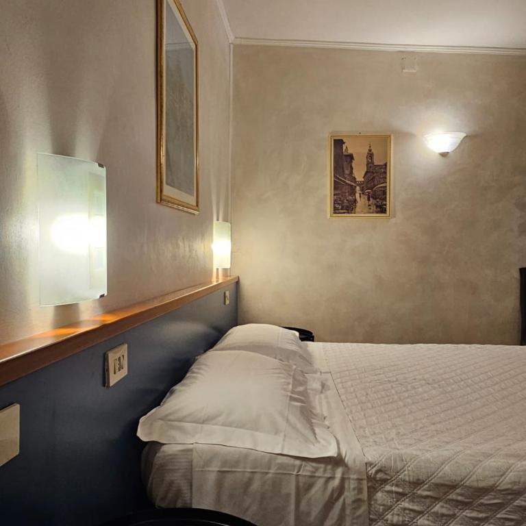 Hotel Julia Trevi - Spagna - Camera Standard Matrimoniale/Doppia con Letti Singoli - 37