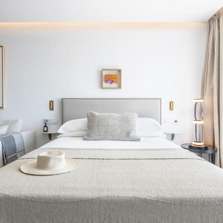 Golden Mile Studio I Seaview I Pools I Beach 4minutes walk I Free Parking - Studio Apartment with Sea View - 40