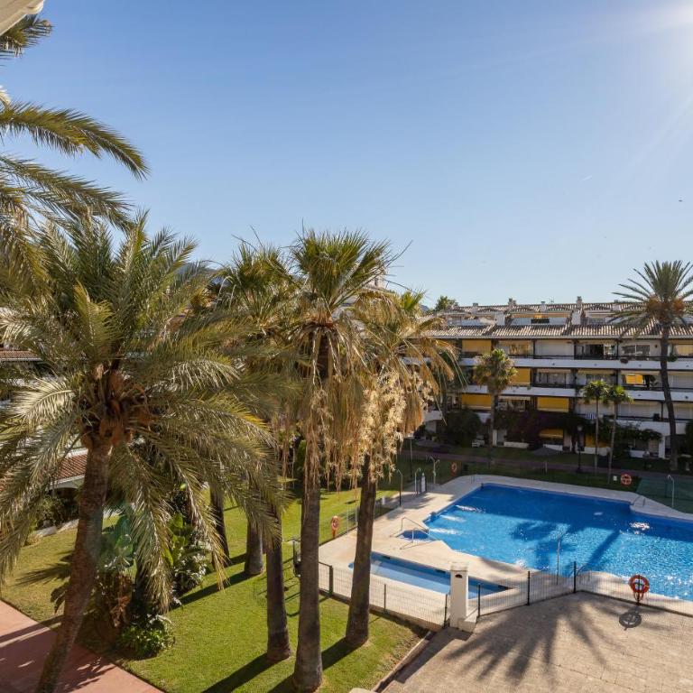 Golden Mile Studio I Seaview I Pools I Beach 4minutes walk I Free Parking - Studio Apartment with Sea View - 74