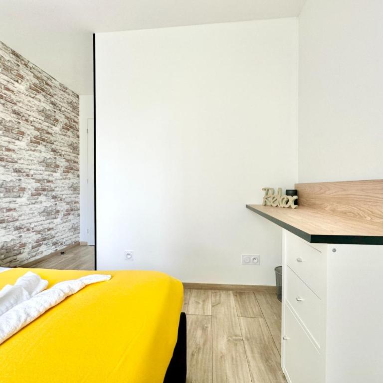 Le Lemovice, calme avec parking et balcon - Appartement 1 Chambre - 15