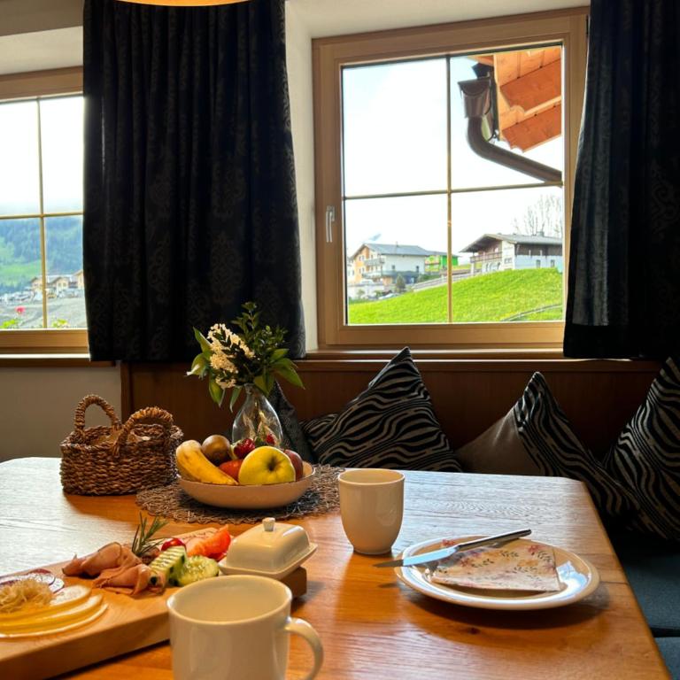 La Montana Ski & Hiking LODGE - Apartment mit 2 Schlafzimmern und 2 Bädern - 10