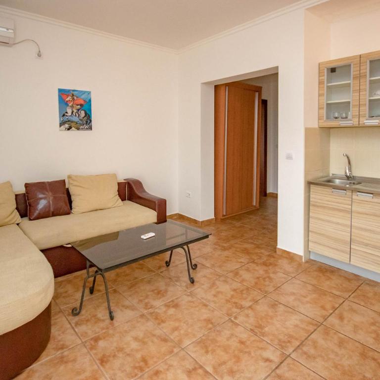 Sea Whisper Apartment - One-Bedroom Apartment - 14