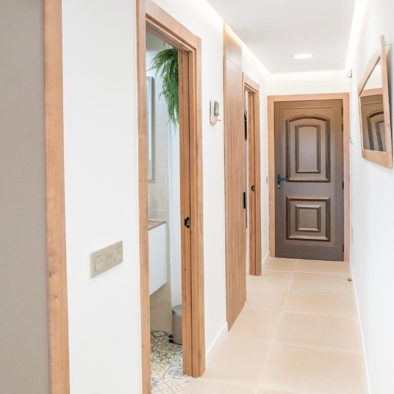 Newly renovated, luxurious apartment with a heated pool - by TENERIFEHINTS - Casa - 11