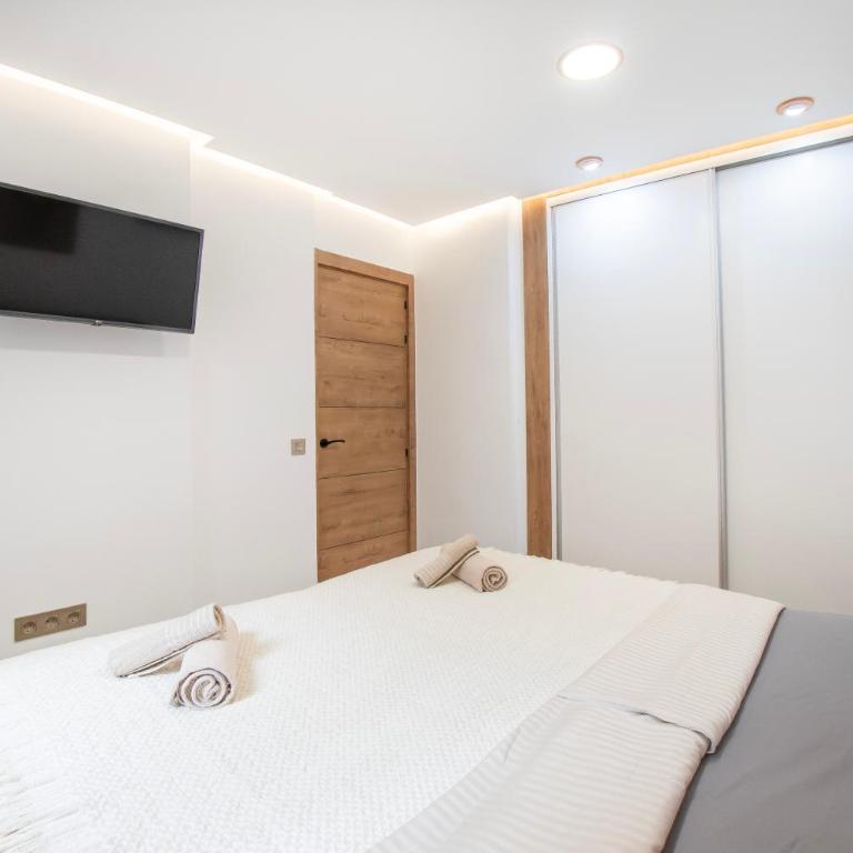 Newly renovated, luxurious apartment with a heated pool - by TENERIFEHINTS - Casa - 16