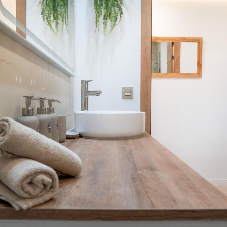 Newly renovated, luxurious apartment with a heated pool - by TENERIFEHINTS - Casa - 21