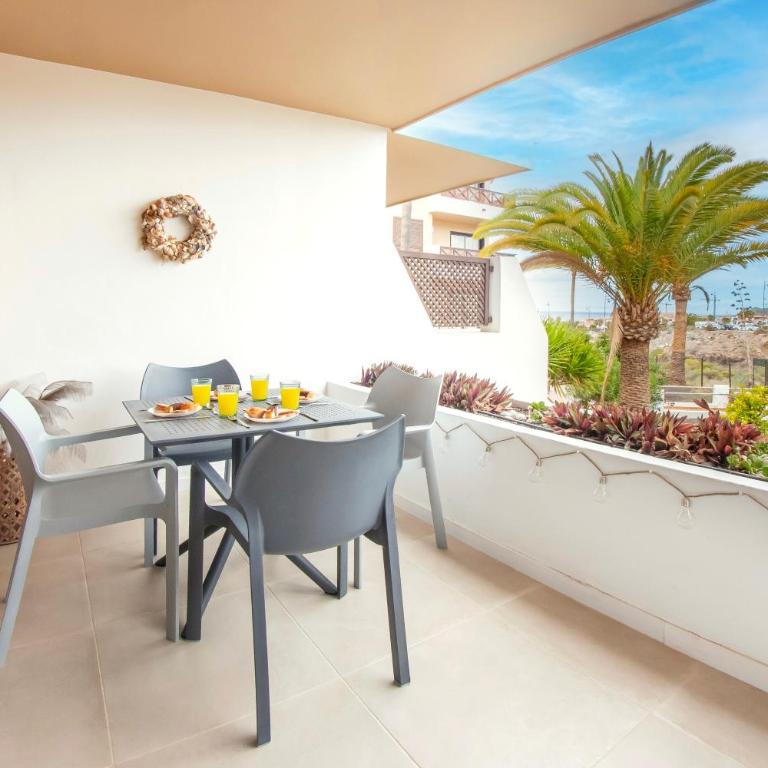 Newly renovated, luxurious apartment with a heated pool - by TENERIFEHINTS - Casa - 28