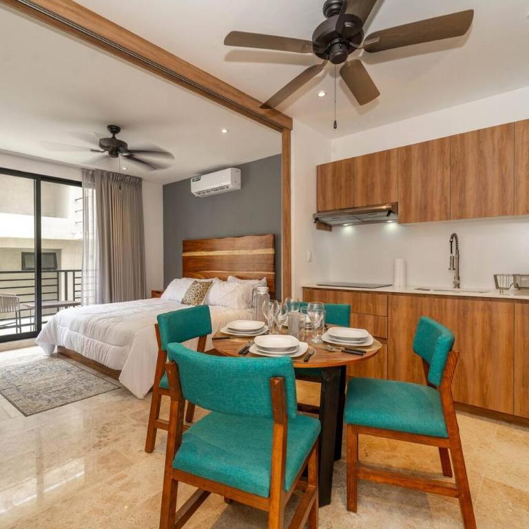 King Suite with Balcony, Gym and Rooftop Pool - Apartamento - 4