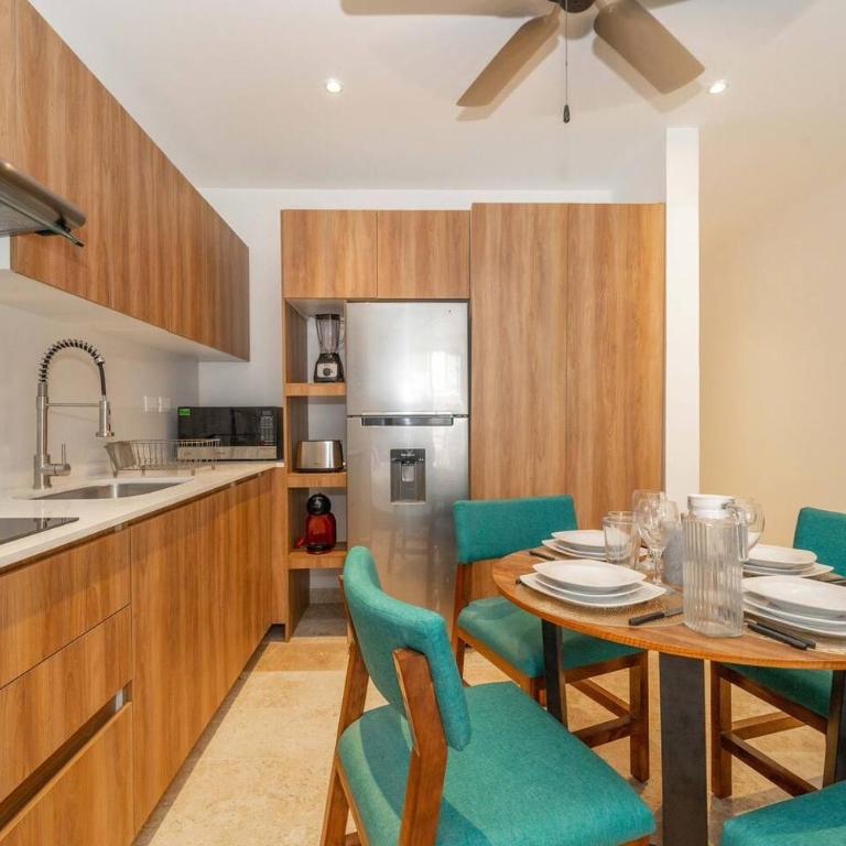 King Suite with Balcony, Gym and Rooftop Pool - Apartamento - 5