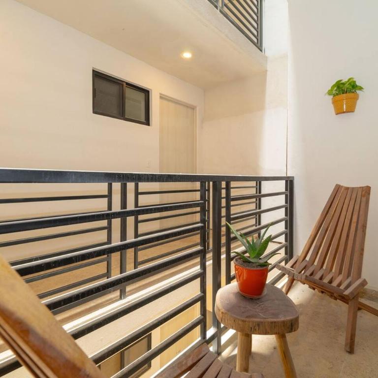 King Suite with Private Balcony, Rooftop Pool, Gym - Apartamento - 1