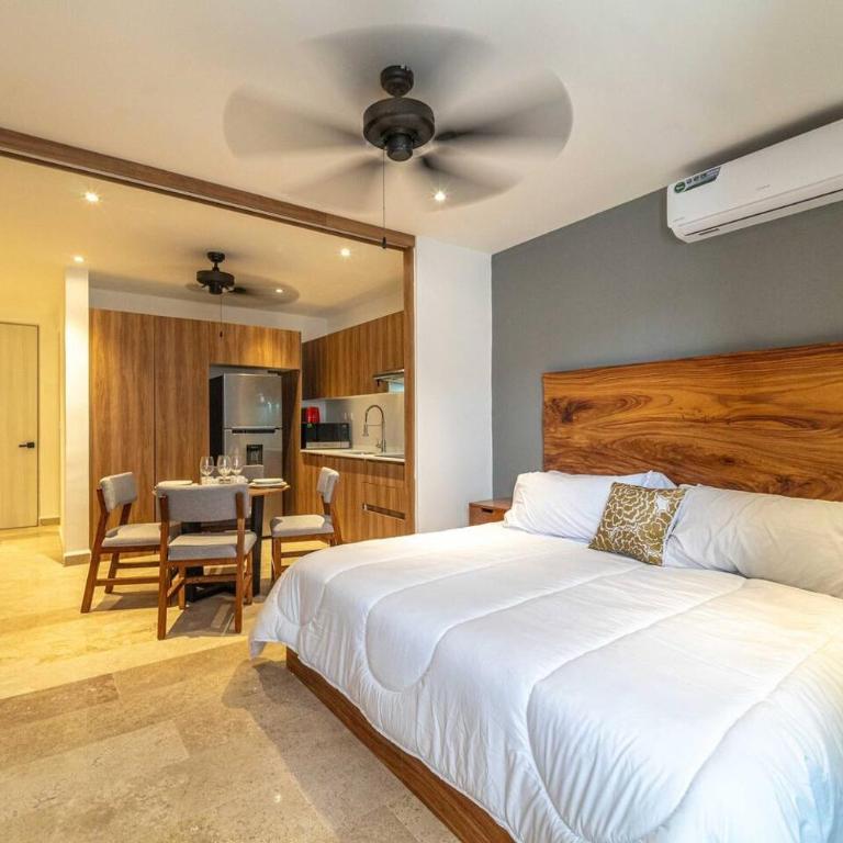 King Suite with Private Balcony, Gym and Rooftop Pool - Apartamento - 11