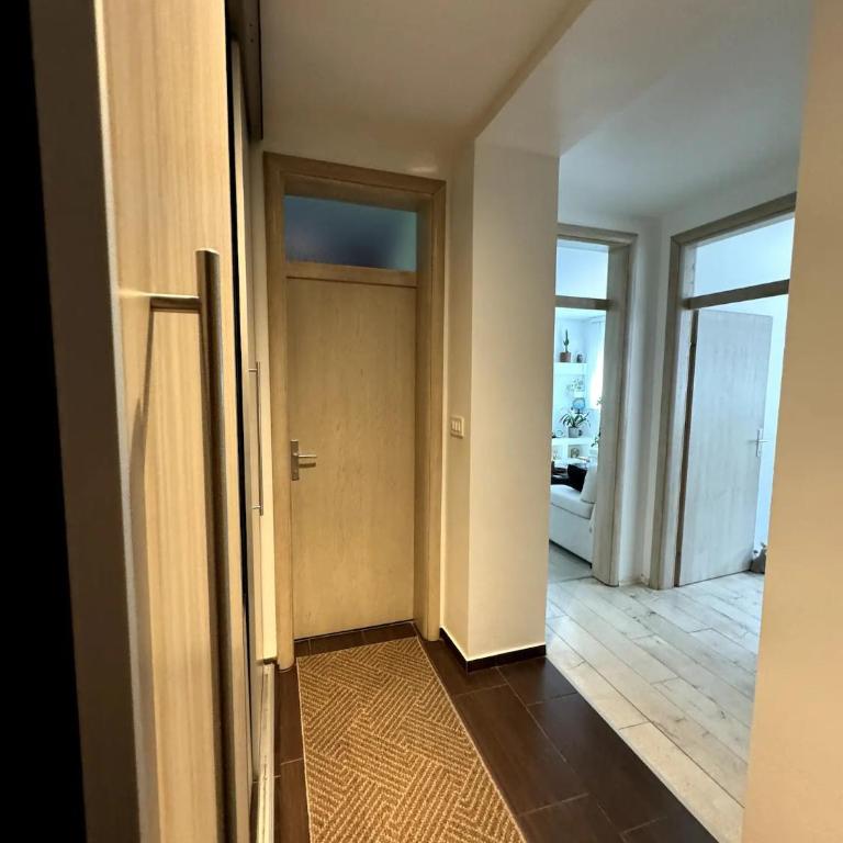 Workspace with Monitor City Center Parking, AC - One-Bedroom Apartment - 13