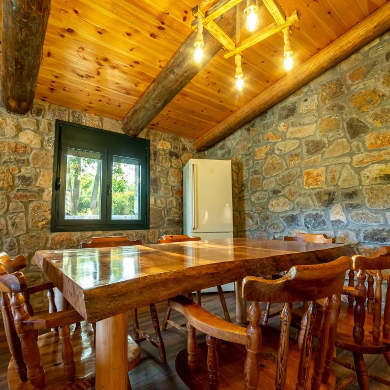 Rustic Cottage Montenegro Bridje - Two-Bedroom House - 18