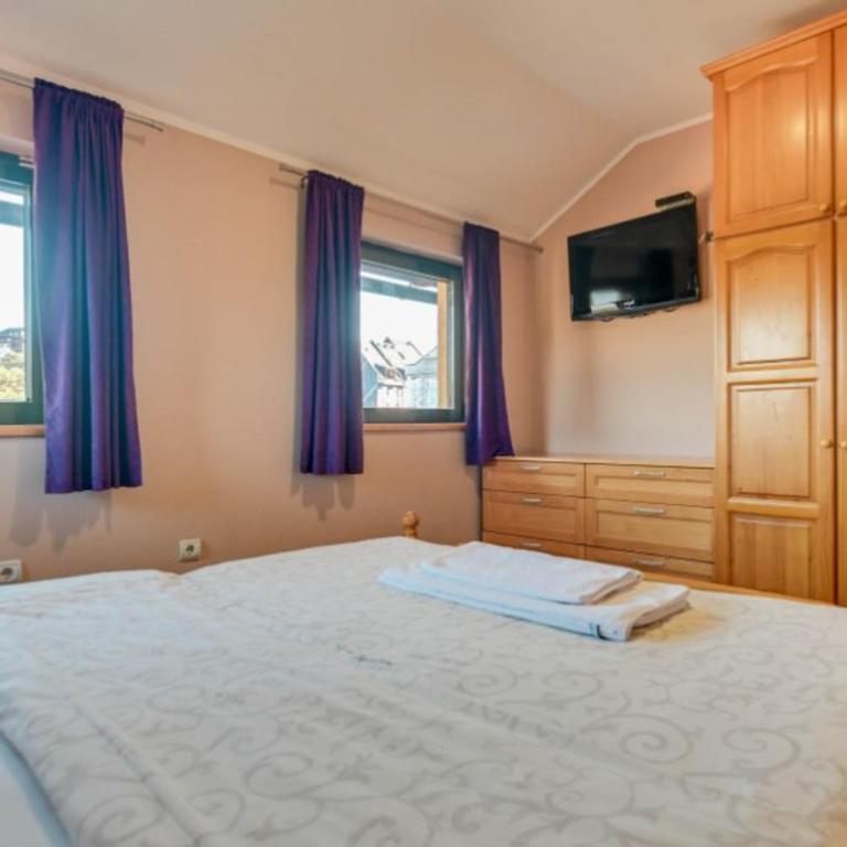 Apartmani Trg - Deluxe One-Bedroom Apartment - 26