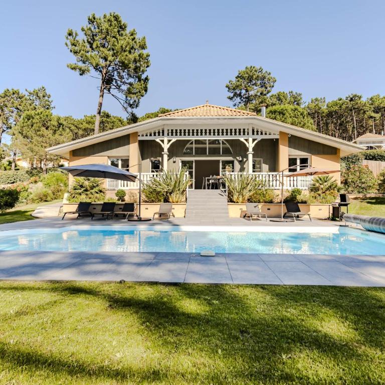 Villa rénovée,piscine chauffée, dans les pins à 4min de l'océan-AG29 - Villa avec Piscine Privée - 1