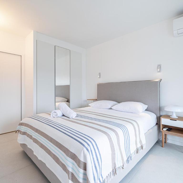 FEEL HOME - GRASSEUIL - Appartamento con 2 Camere da Letto e Vista Mare - 21