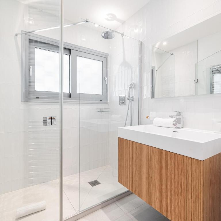 FEEL HOME - GRASSEUIL - Appartamento con 2 Camere da Letto e Vista Mare - 35