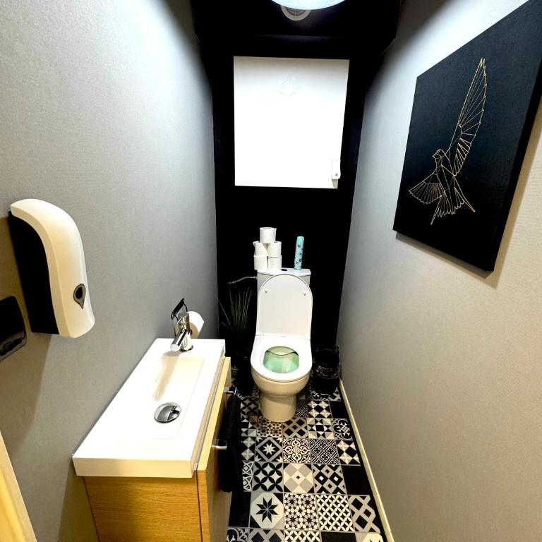 SPACIEUX DUPLEX PRES DES QUAIS DE SEINE LINGE MAISON FOURNI PARKING GRATUIT 4 CHAMBRES bienvenue à vous - Appartement - 5