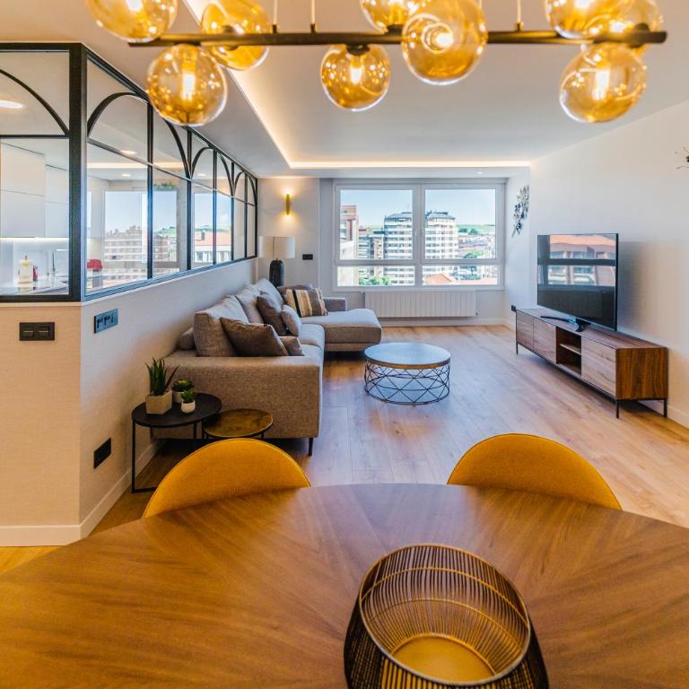 Plaza España - Apartamentos Burgos Deluxe - Apartamento Deluxe de 3 dormitorios - 2