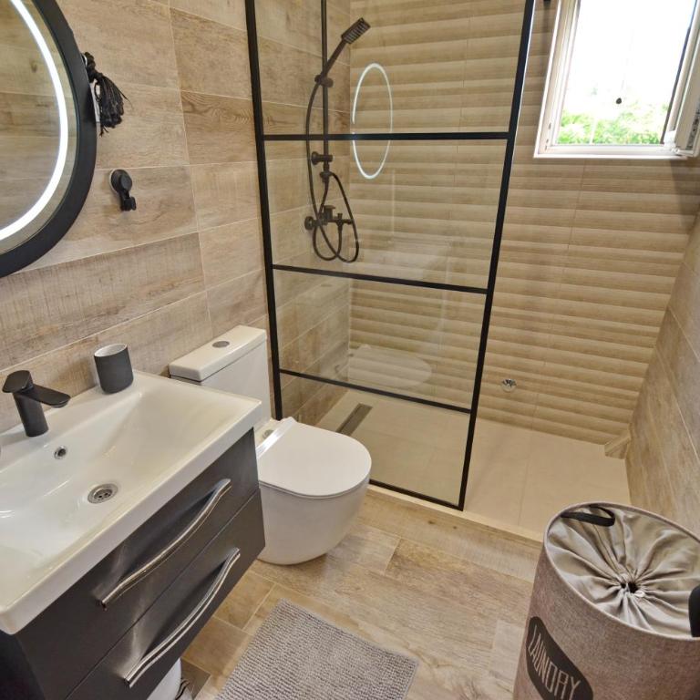 Apartments Orizzonte with beautiful view of the bay - Apartman sa 1 Spavaćom Sobom - 19