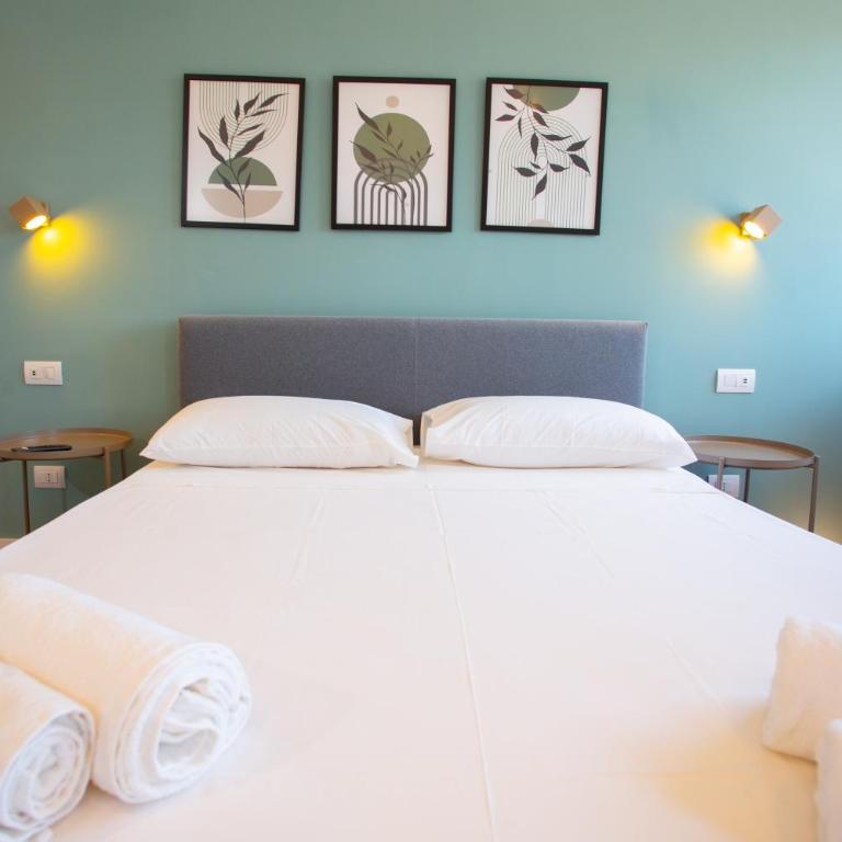 Marina 8 - Double Room with Private Bathroom - 3
