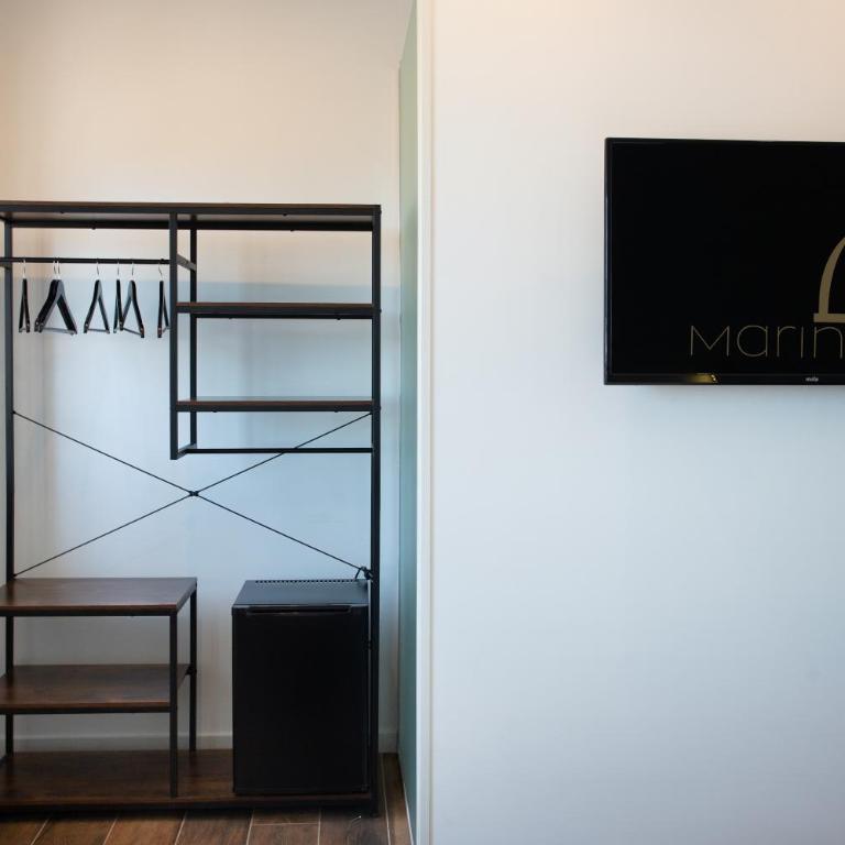 Marina 8 - Double Room with Private Bathroom - 4