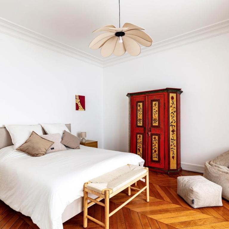 Charming French Style Apartment with Eiffel Tower View Prime Location Near Top Attractions - Appartement 2 Chambres avec Vue - 22