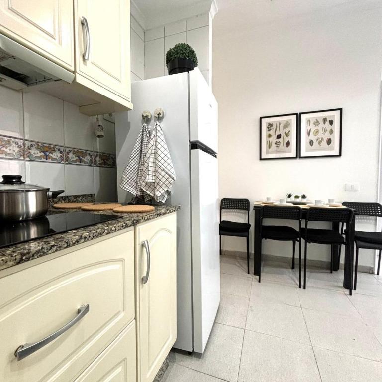 Luis Morote 2-C Apartamentos - Two-Bedroom Apartment - 17