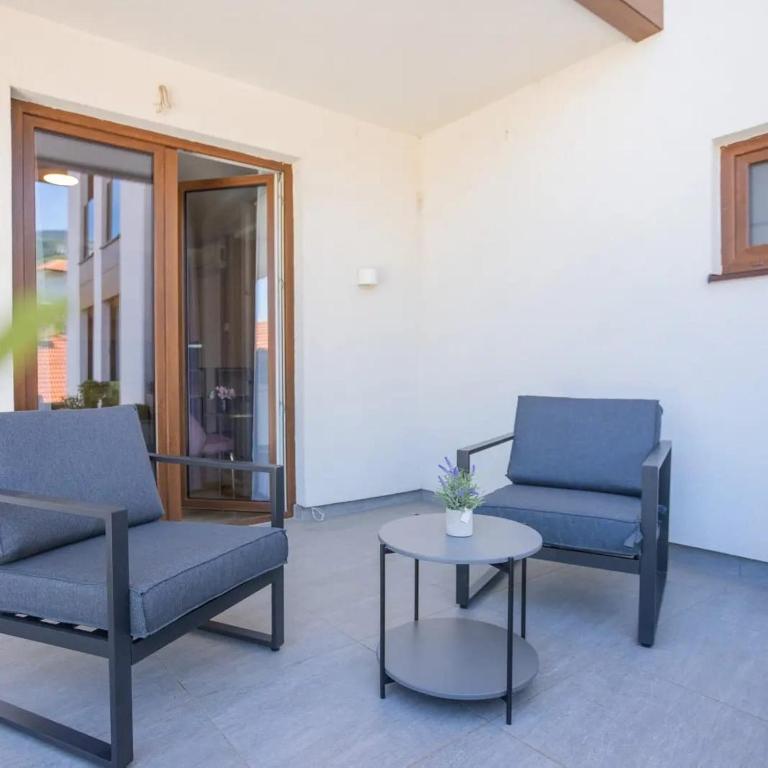 Happy House Old Town Luxury - Apartman sa 2 Spavaće Sobe i Terasom - 86