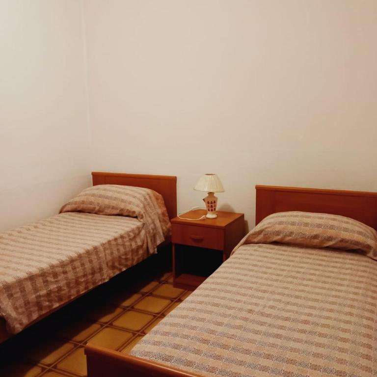 Residence Marino - Appartamento Grande con 2 Camere da Letto - 8
